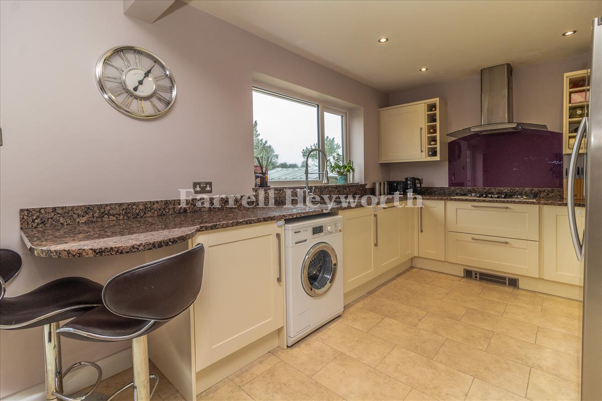 Kitchen Area image 2