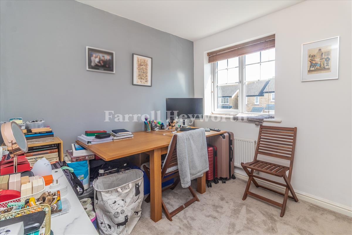 Front Bedroom image 3