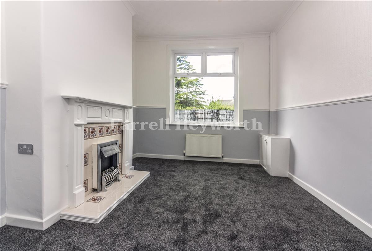 Front Lounge b