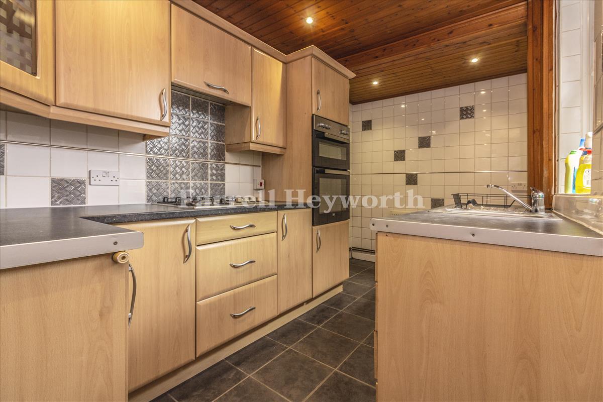 Kitchen b