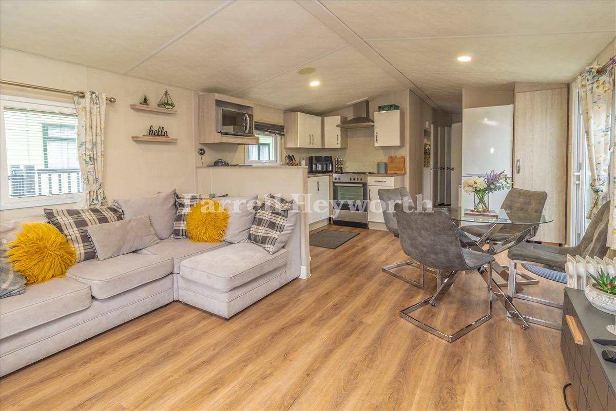 Open Plan Living image 2