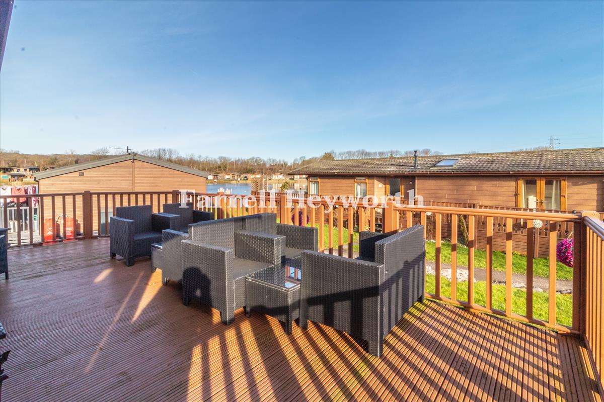 Decking Area image 2