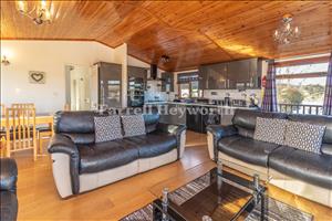 Open Plan Living image 3