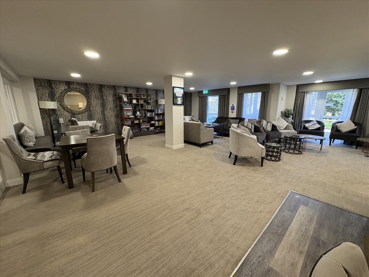 Communal Lounge Pic 3