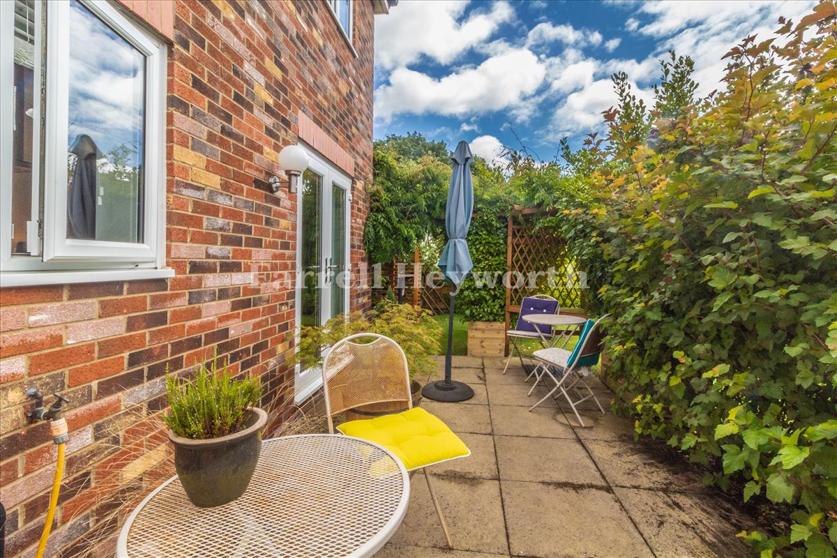 Patio image 3
