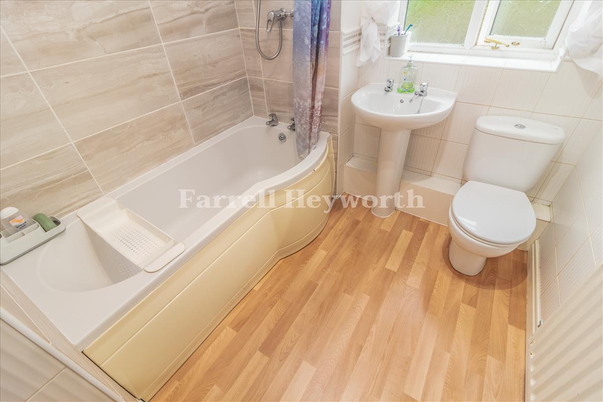Bathroom image 2