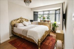 21 michaelson bedroom