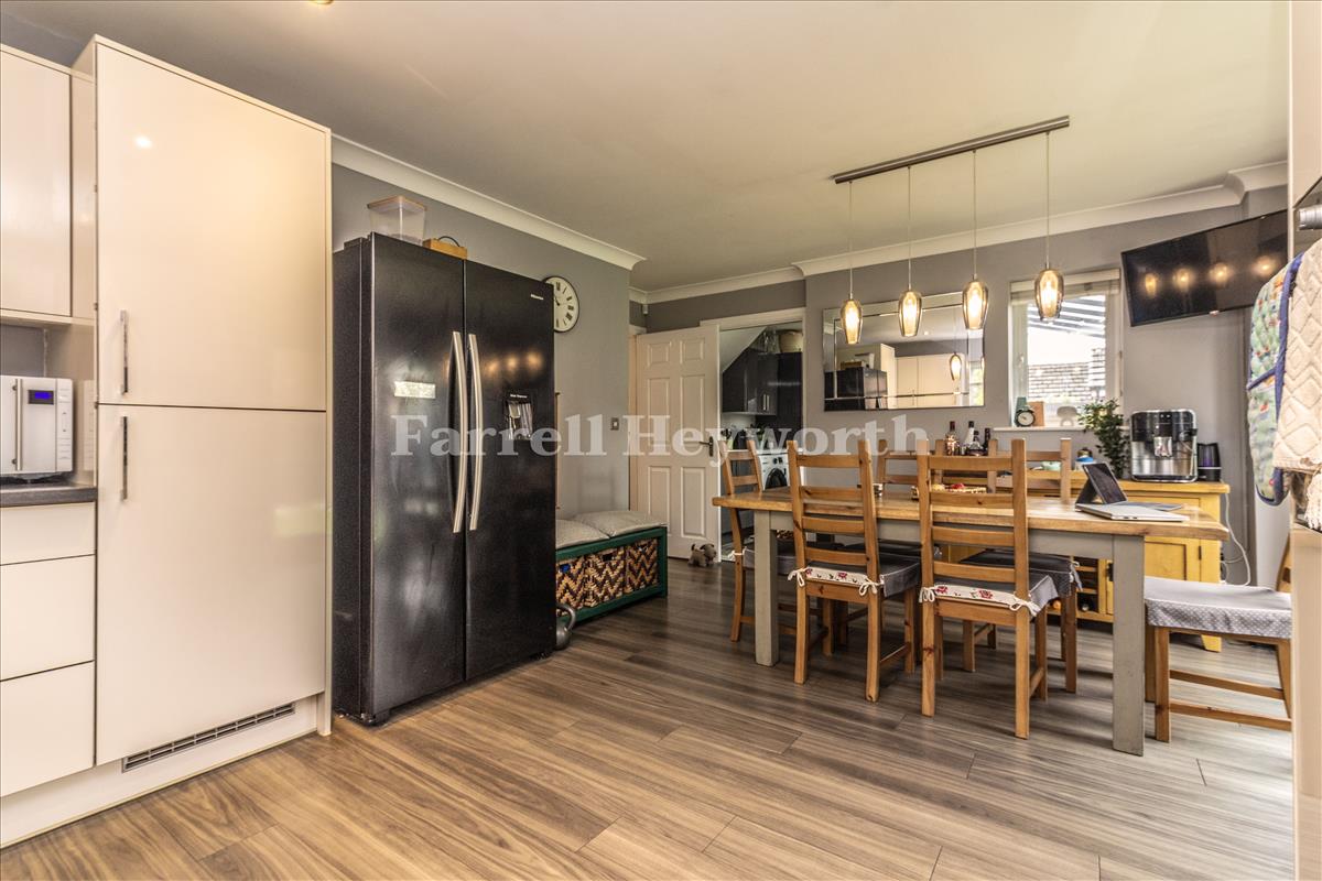 Kitchen b