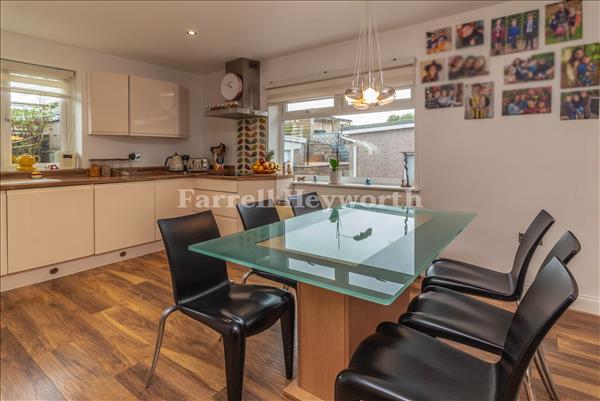 Kitchen Diner image 3