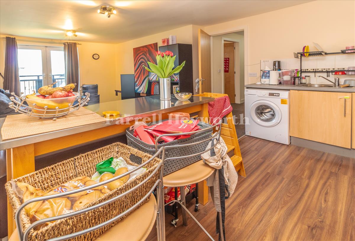 Kitchen Area image 2