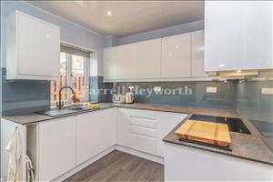 Kitchen image 5