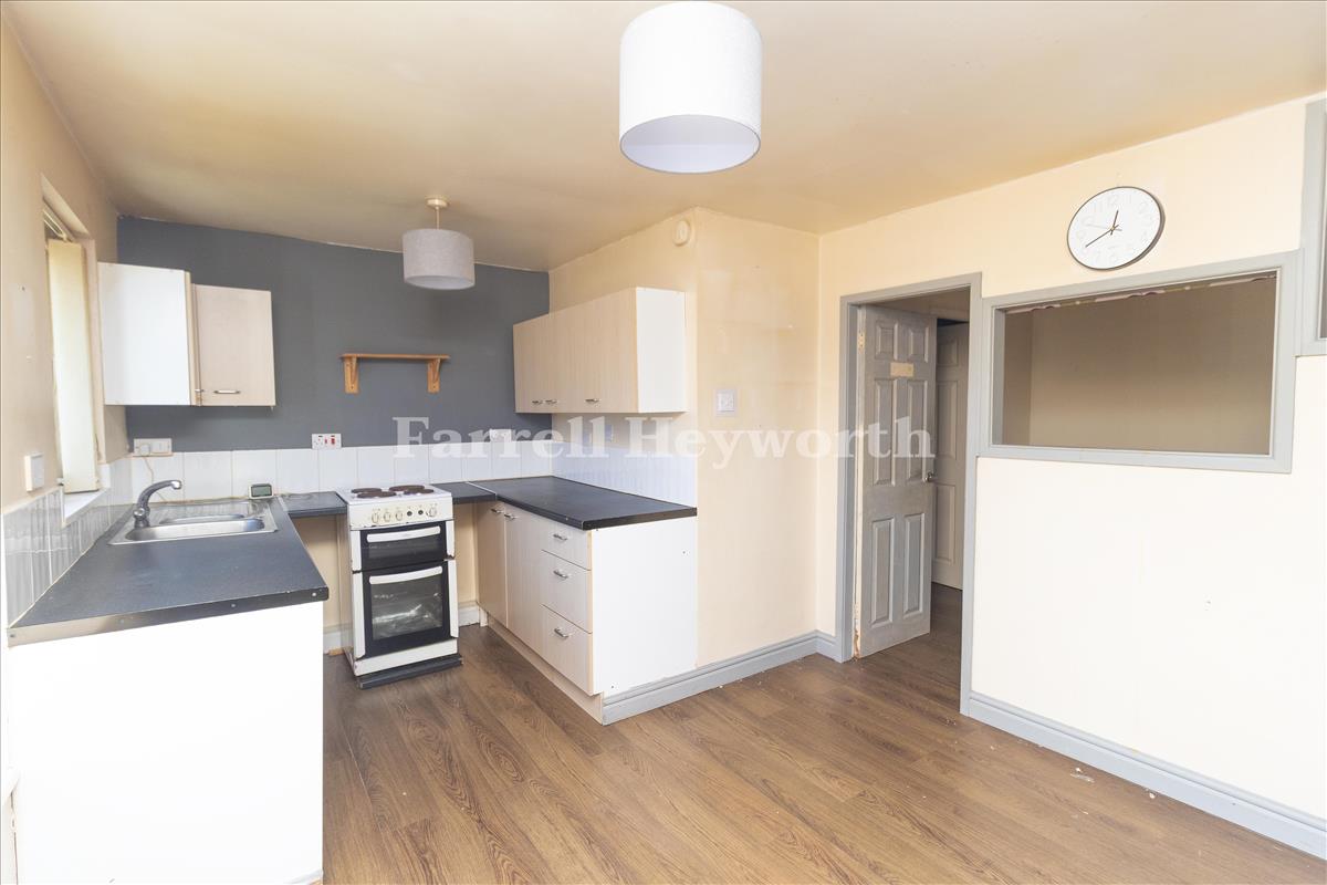 Open Plan Lounge and Kitchen 2