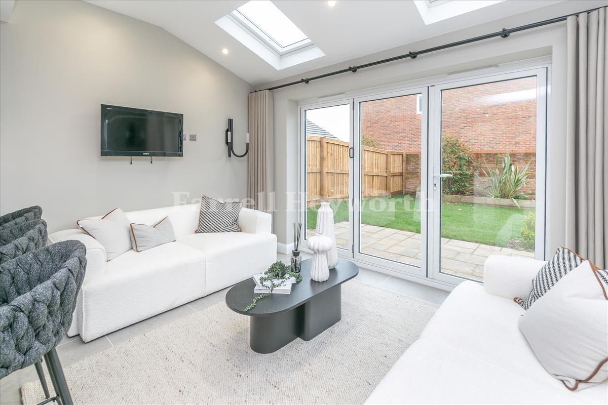 Kitchen diner family room view 5