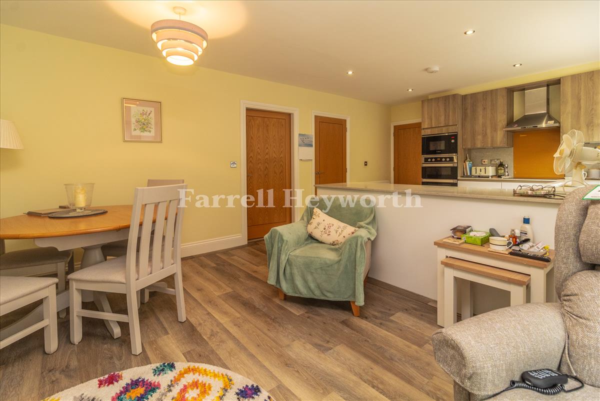 Kitchen Diner New image 3