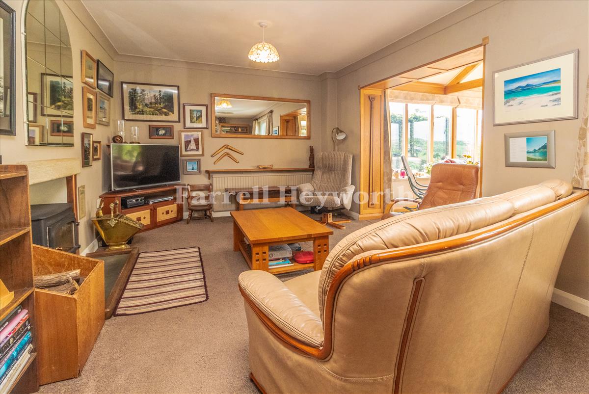 Lounge Diner image 4