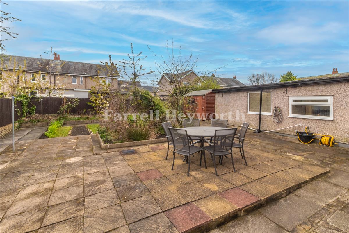 Rear Bedroom image 3