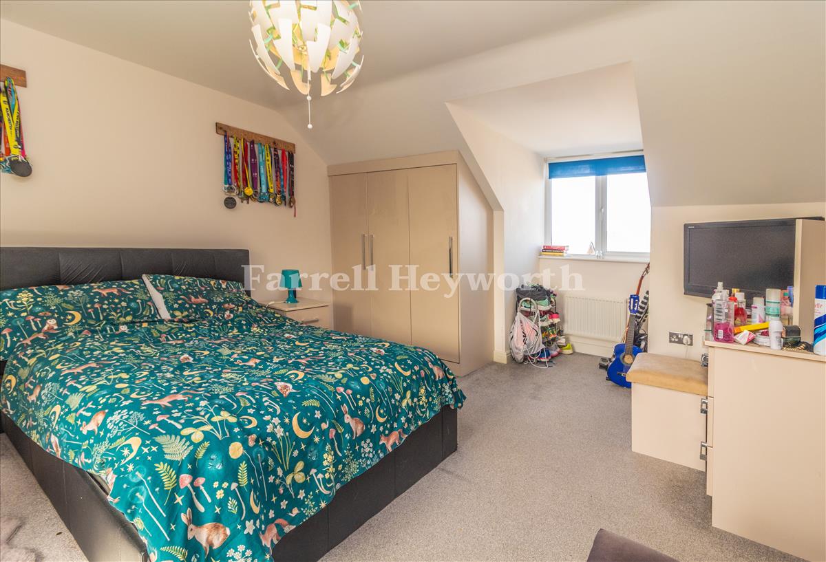 Master Bedroom image 2