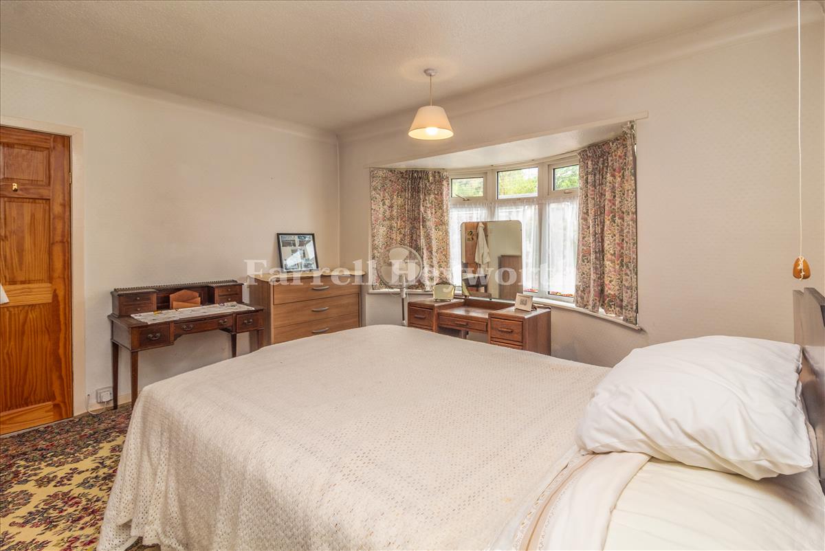 Front Bedroom image 2