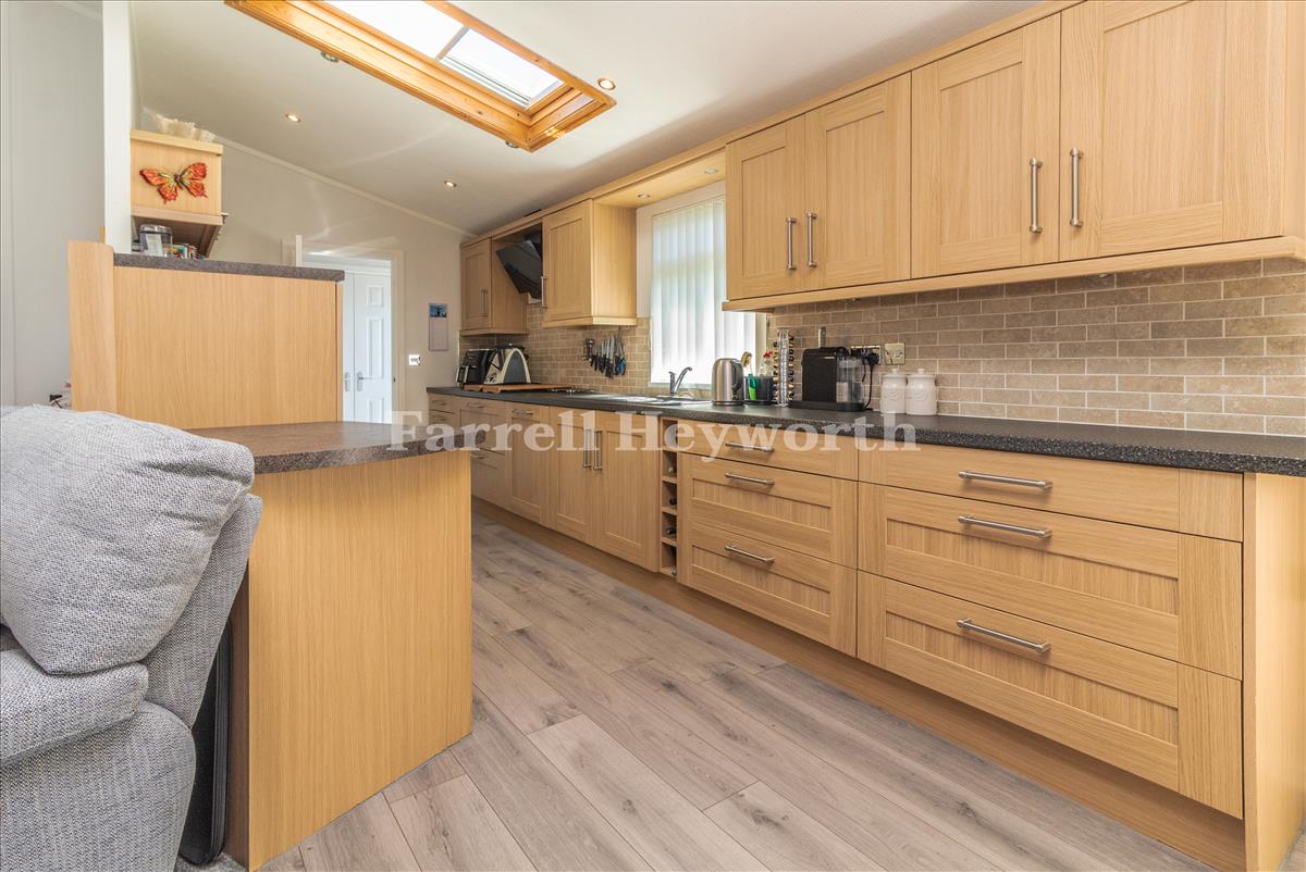 Kitchen image 2
