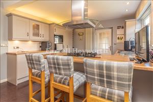 Kitchen Area image 2