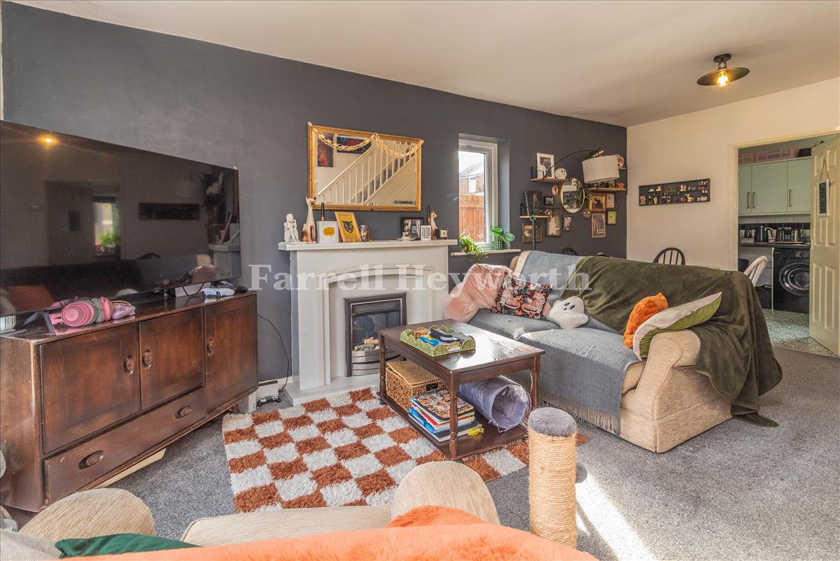 Lounge Diner image 2