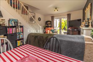 Lounge Diner image 3