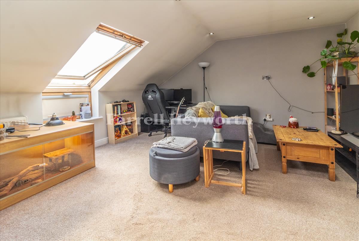 Open Plan Living Image 4