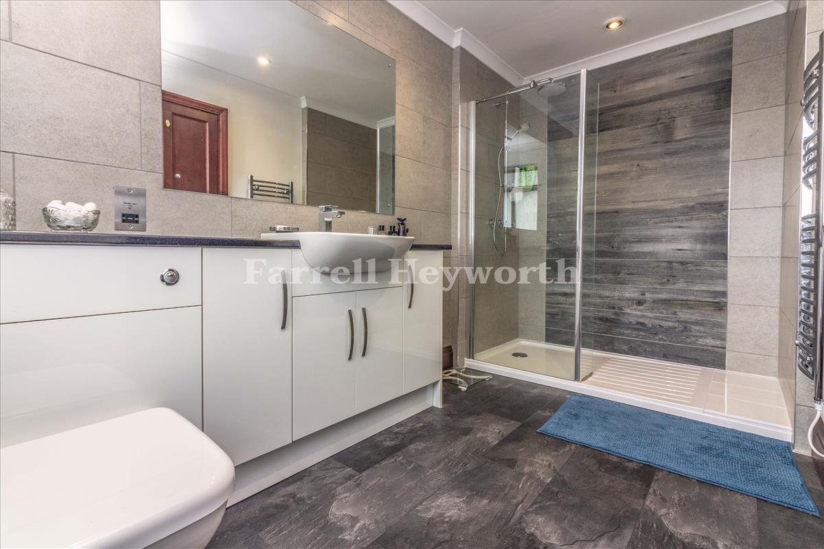 En Suite view b