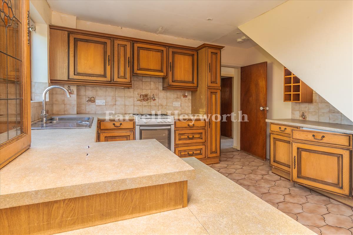 Kitchen Area image 2