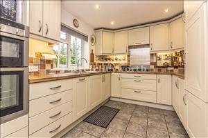 Kitchen b