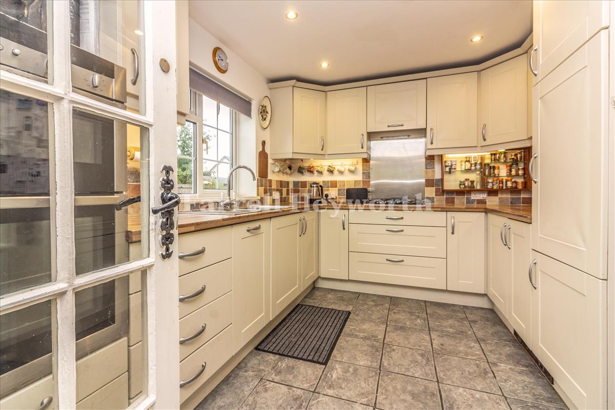 Kitchen c