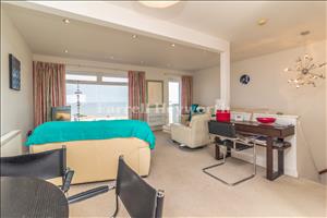 Open Plan Area image 4