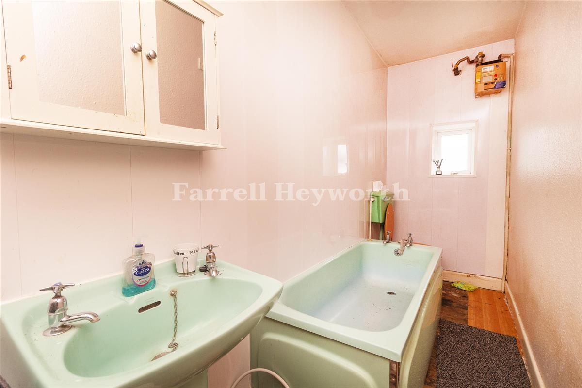 Flat 3 Bathroom