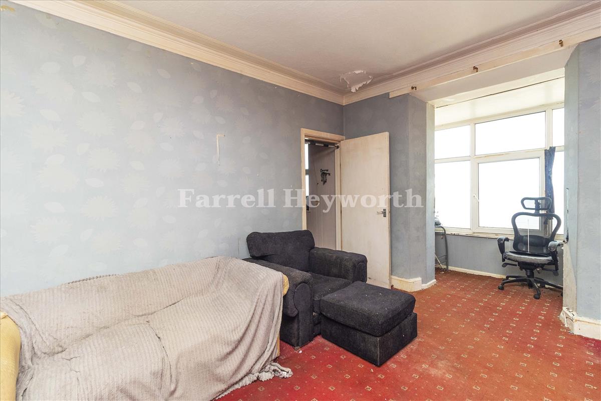 Flat 4 Lounge