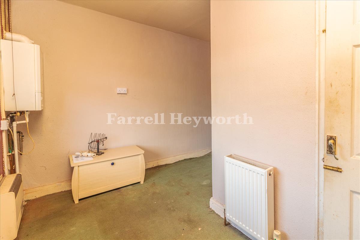 Bedroom 3 image 2