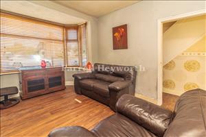 Lounge image 2