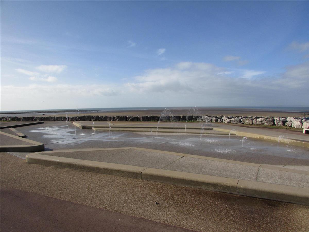 Promenade Water Feature