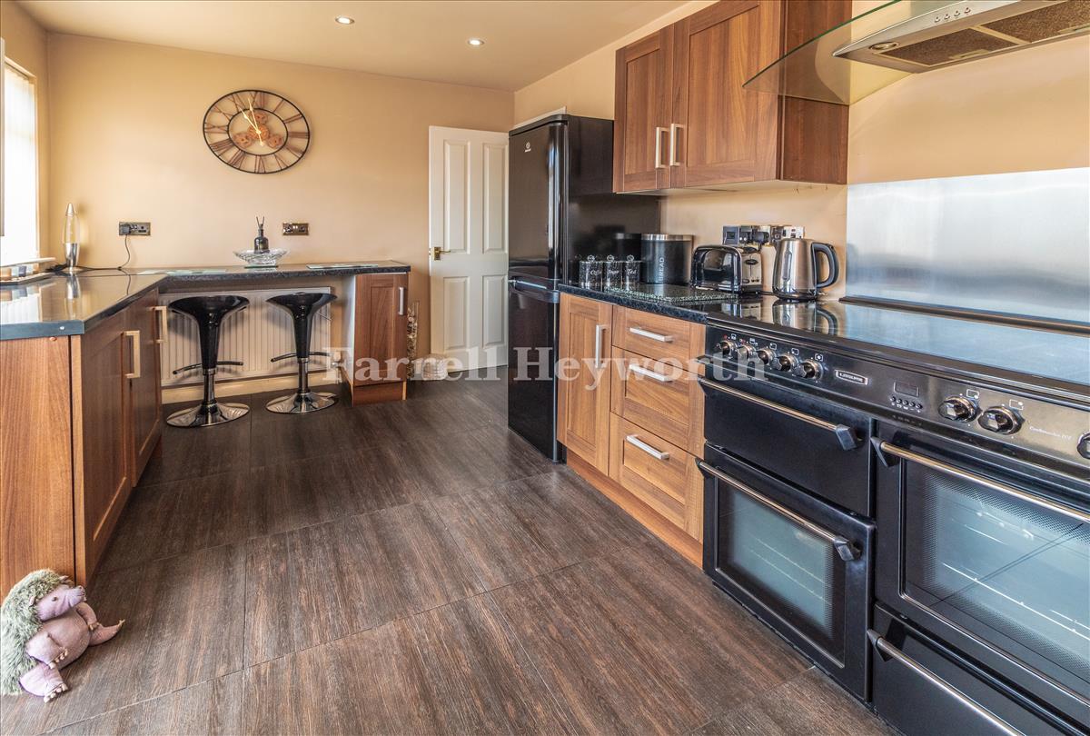 Kitchen image 2