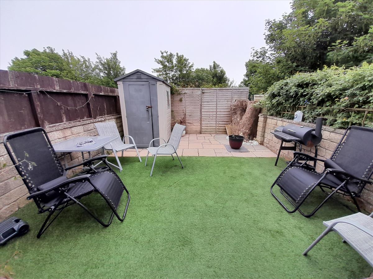 Front Garden Area