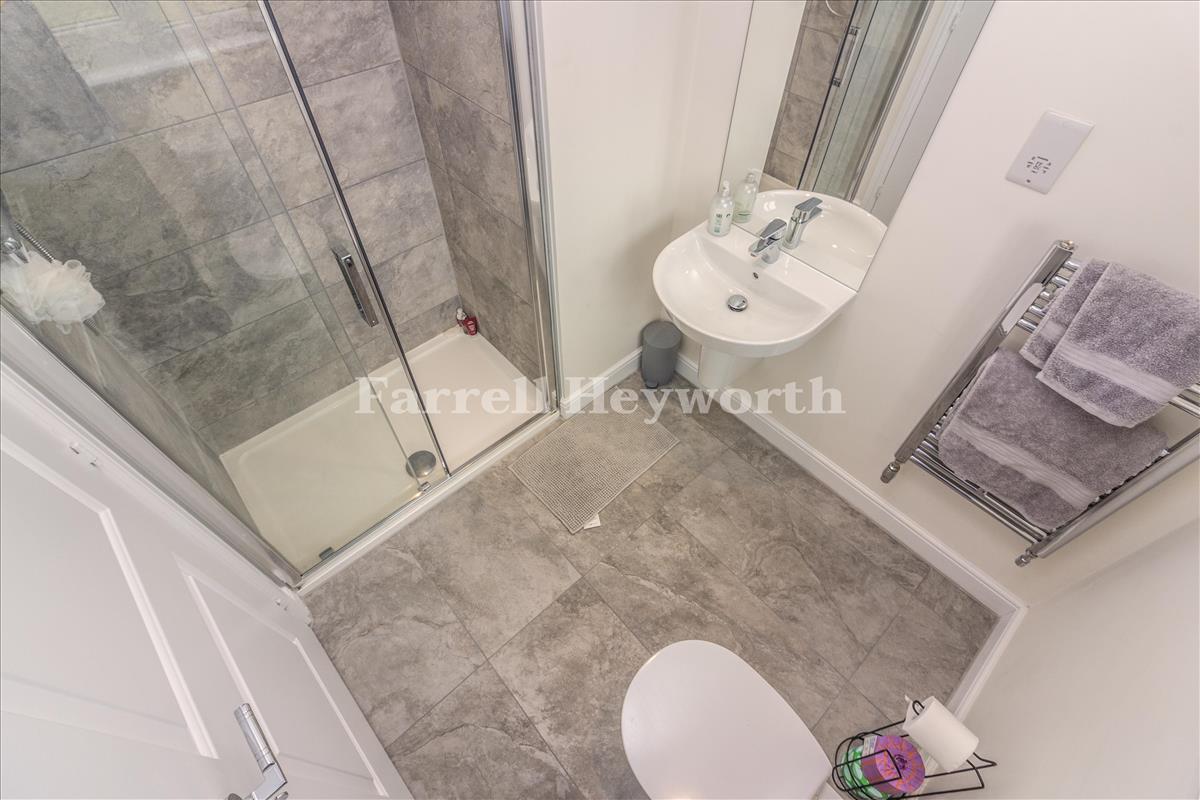 En Suite 2