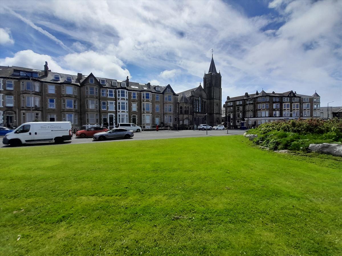 Marine Road West Gardens 2nd Photo