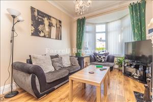 Lounge image 2