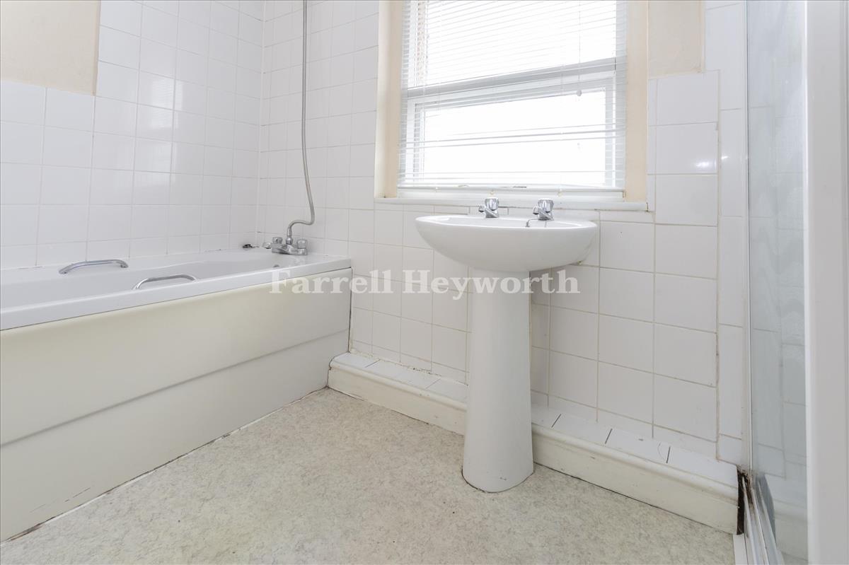 Fairfield Road Bathroom View 2