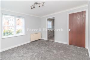 Lounge image 2