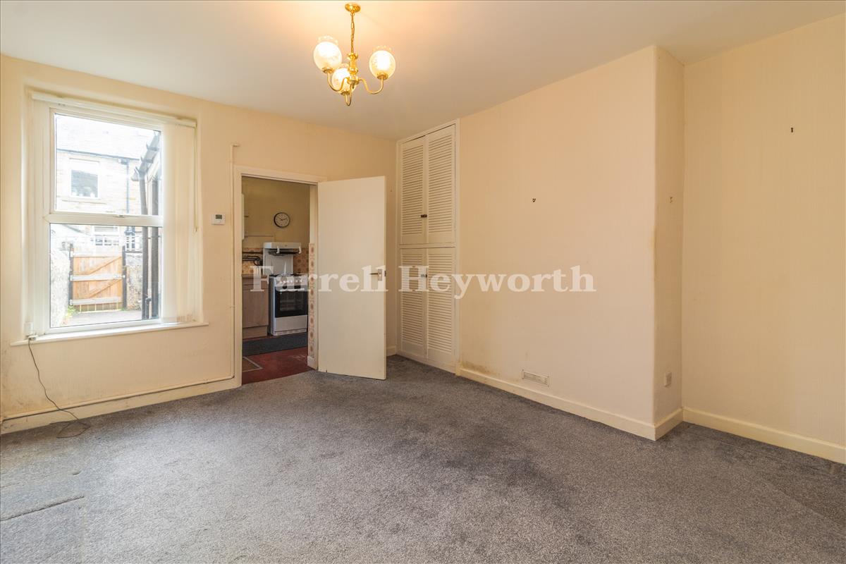 Dining Room image 3