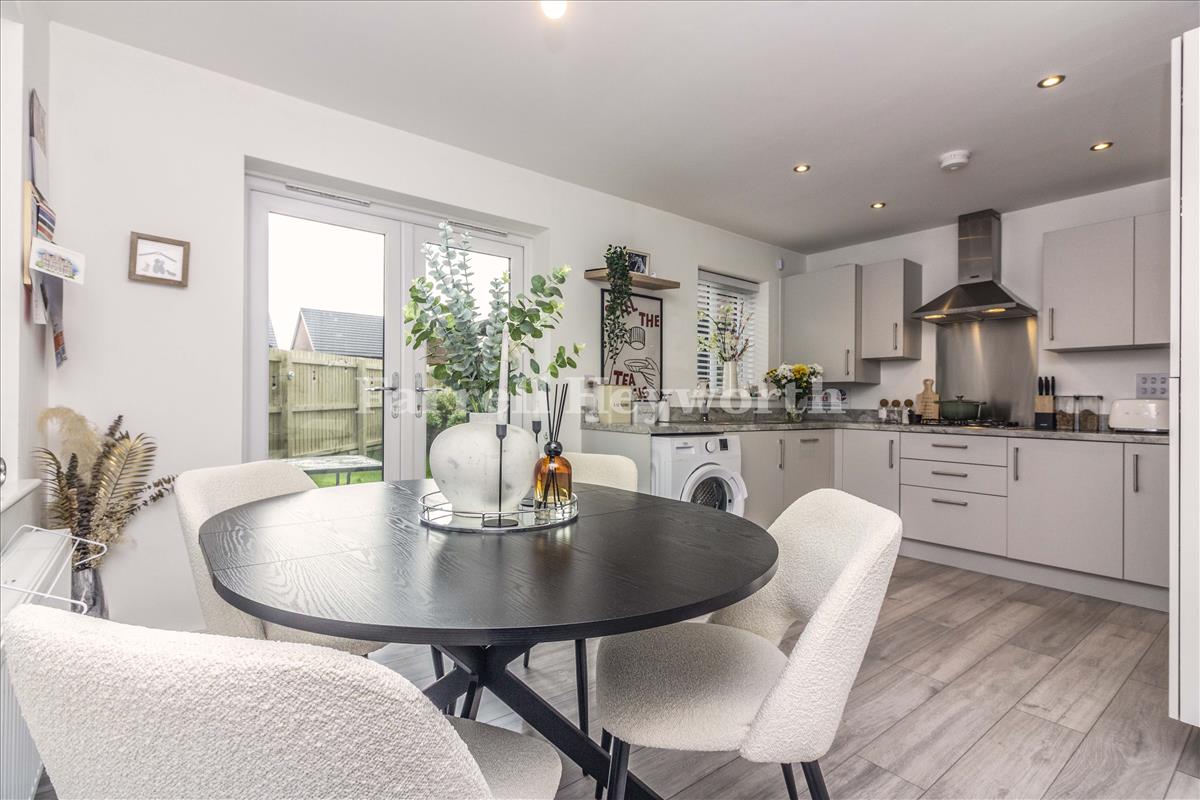 Kitchen d