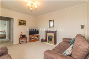 Lounge image 2
