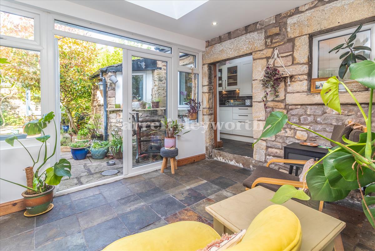 Garden Room image 2