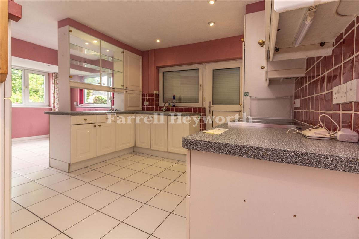 Kitchen b