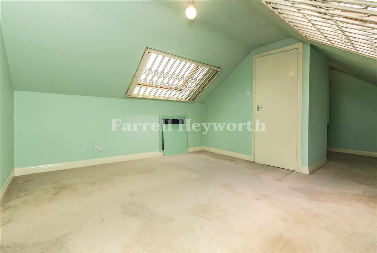 Loft Bedroom b
